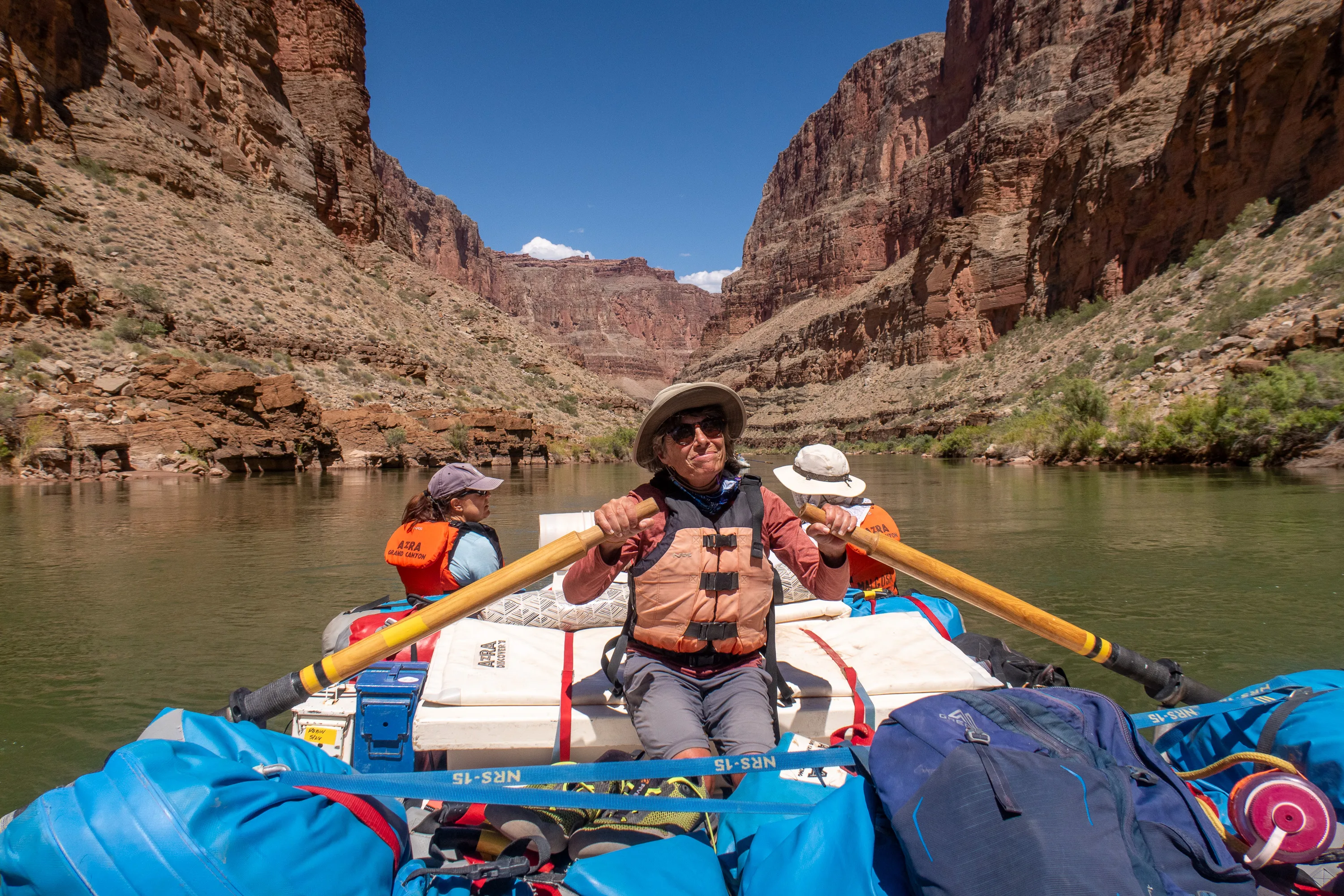 Lolo, the river runner