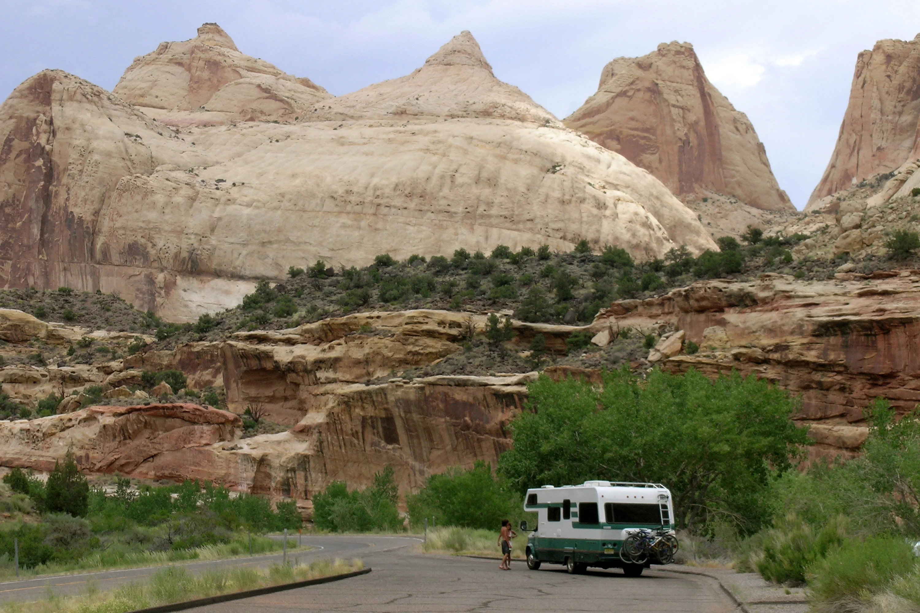 Lazy Daze on entrance to Capitol Reef